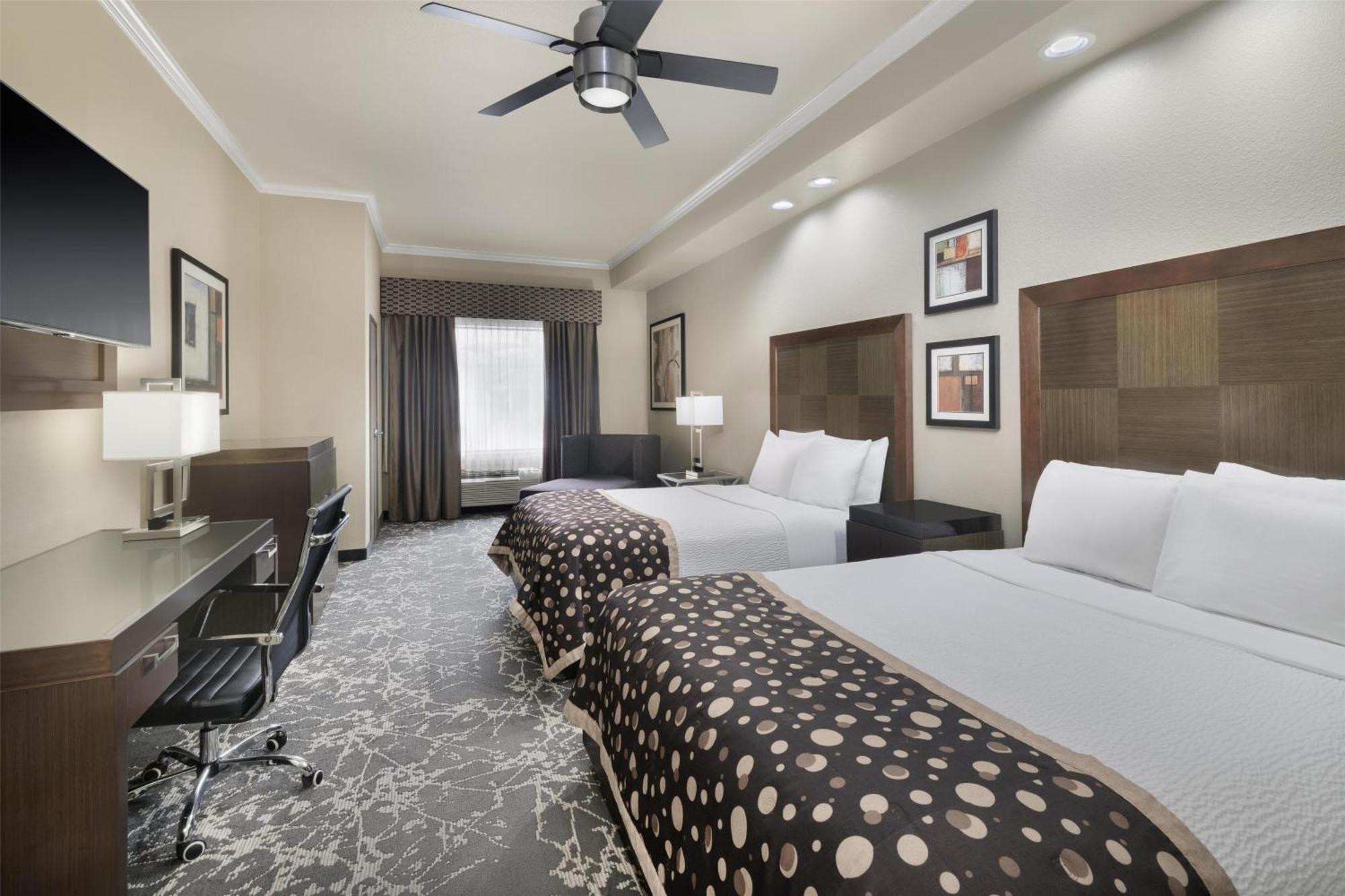 Best Western Premier Crown Chase Inn & Suites Denton Exterior foto